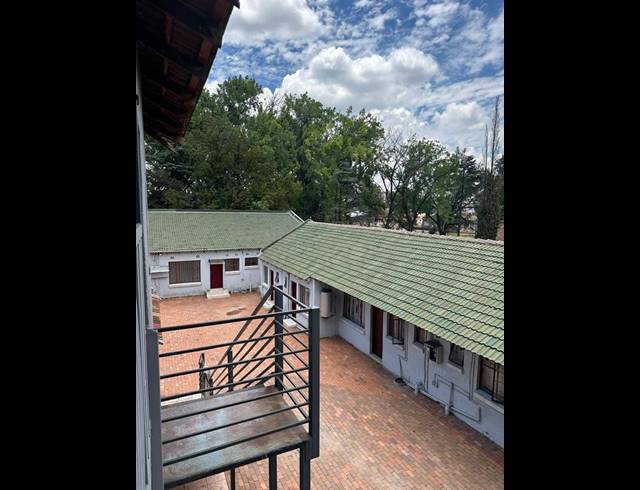 27 BEDROOM HOUSE FOR SALE IN DELVILLE